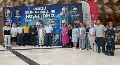 Denizli'de "Bilim ve Sevgi" söyleşisi büyük ilgi gördü