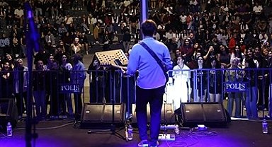 Denizli'de gençlik konserleri ile bayram coşkusu