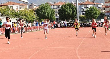 "En Hızlı Benim" atletizm yarışmasına yoğun ilgi