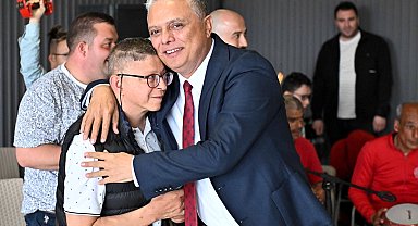 'Engelsiz Kafe' 10 yaşında