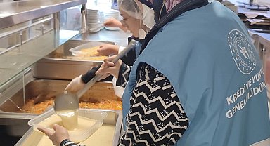 Gençler israfı önlüyor, iyiliği paylaşıyor... "Komşum Gönüllülük Hareketi" ile 10 milyon yemek ihtiyaç sahiplerine ulaştı