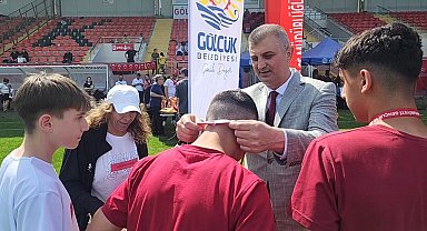 Gölcük 19 Mayıs şampiyonlarını ödüllendirdi