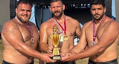 Gölcük Belediyespor pehlivanları başarıya doymuyor