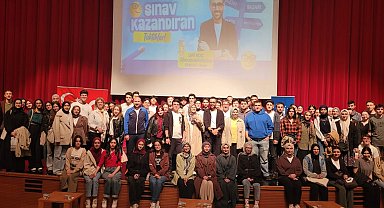 'Gri Koç', Bursalı gençlere sınav kazandıran taktikleri anlattı