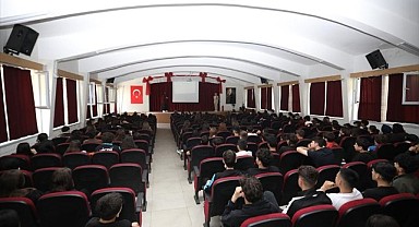 İnegöl’deki Öğrencilere “Dijital Güvenlik” Semineri
