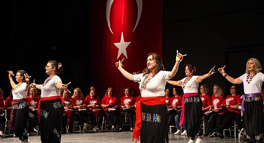 İzmir Bornova'da sanatın gecesi