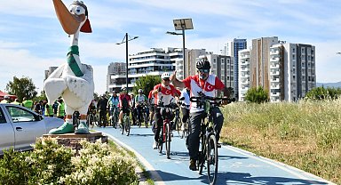 İzmir Çiğli'de pedallar doğa için döndü