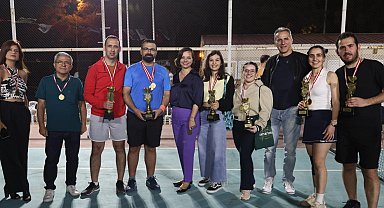 İzmir Karabağlar'da spor şenlikleri renkli geçti