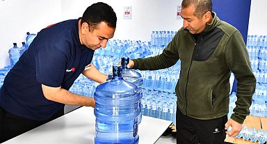 İzmirli 40 liraya sağlıklı damacana suya ulaşıyor