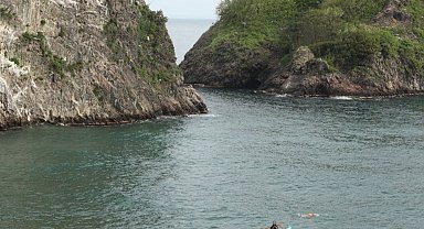 Karadeniz'in dalgalarında 19 mayıs coşkusu