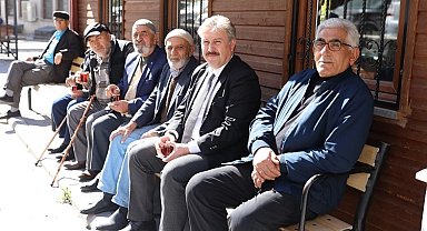 Kayseri Melikgazi Eski Çınarlar Yaşam Merkezleri'ni artırıyor