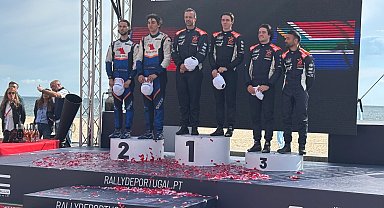 Kerem Kazaz'dan Portekiz'de çifte başarı