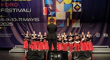 Kocaeli Çocuk Korosu gururlandırdı