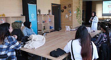 Kocaeli'de anne ve adaylarına bebek sağlığı eğitimi