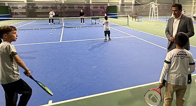 Konya'da Başkan Kılca Tenis Kortu'nda sporseverlerle buluştu