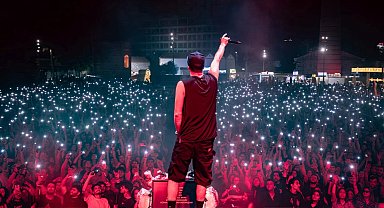 Manga, Erdek'te 19 Mayıs coşkusunu dinleyici rekoruyla taçlandırdı!