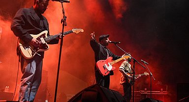 Manisa'da Başkan Zeyrek Çağlak Festivali coşkusuna ortak oldu