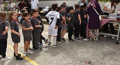 Manisa'da kermes etkinliği büyük ilgi gördü