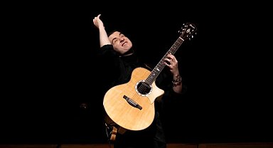 Marcin, ilk Türkiye turnesinde İzmirlileri büyüledi