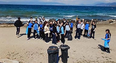 Mudanya'da ortaokul öğrencilerinden sahil temizliği