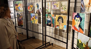 "NOKTA" sergisi sanatseverlerle buluştu