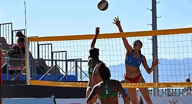 Ören'de play voleybol nefes kesti