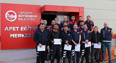 Sakarya İtfaiyesi eğitimlerle rol şehir oluyor