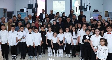 Sivaslı öğrenciler dede ve ninelerini ağırladı