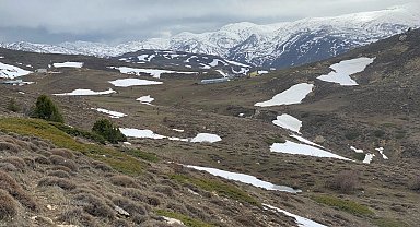 Sivas'ta Dipsizgöl'e 'Tuz Ocağı' hançeri!