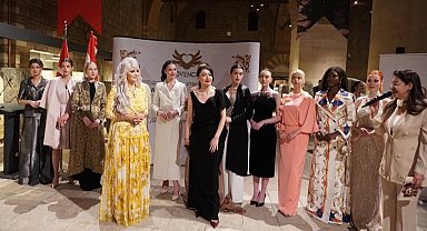 Tarihin göbeğinde muhteşem defile