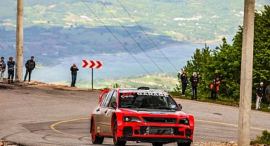 Tırmanma Şampiyonası Kartepe'de sürüyor