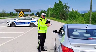 Trafik denetimlerinde rekor! 496 bin araca ceza kesildi!