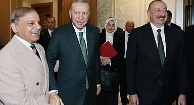 Üçlü zirveden dayanışma ve barış mesajı