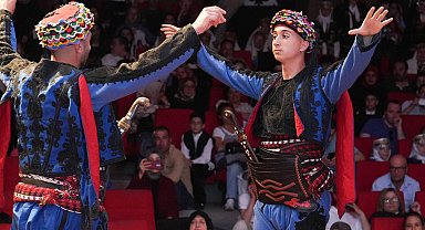 'Yedi Bölge Tek Yürek' gösterisine büyük ilgi 