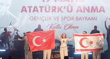 Ziynet Sali, 19 Mayıs'ta gençlik coşkusunu sahneye taşıdı