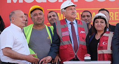 Adana Şehir Hastanesi'ne 'yürüyen' hizmet