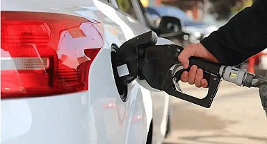 Akaryakıt fiyatlarına çifte indirim