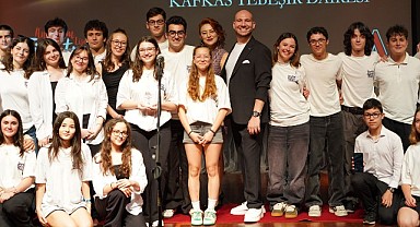 Anabilim Liseler Arası Tiyatro Festivali’nde Sanatın Gücü Sahneye Taşındı!