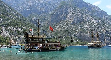 Antalya Adrasanlı teknecilerden şaşırtan talep: Kemer'e bağlanmak istiyoruz