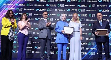 Bakan Göktaş: Kız çocukları annelerinden ilham alıyor