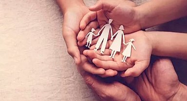 Bakanlık'tan koruyucu ailelere övgü