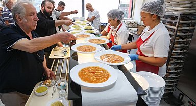 Bakırköy Kent Lokantası'nda Zeyrek için hayır yemeği