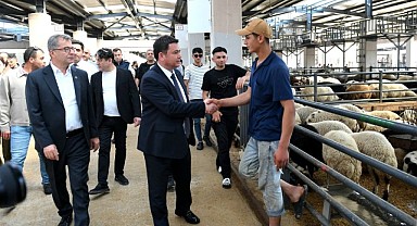 Başkan Aydın kurban pazarını ziyaret etti