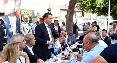 Başkan Aydın mahalleleri geziyor sorunları yerinde çözüyor