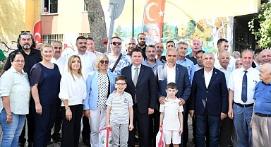Başkan Aydın mahalleleri geziyor sorunları yerinde çözüyor