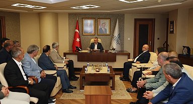 Başkan Büyükakın, Murat Aydın ve yönetimini kabul etti