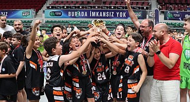 Basketbolda sezon finali Bursa'da yapıldı