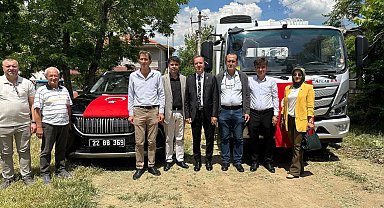 Beğendik Belediyesi'ne TOGG ve çöp kamyonu