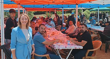 Bilecik Pazaryeri'nde yağmur ve şükür duaları birlikte yükseldi