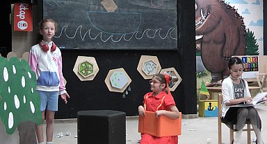 BKM Kitap'ta minik sanatçılar 'Pezzettino'yu sahneledi